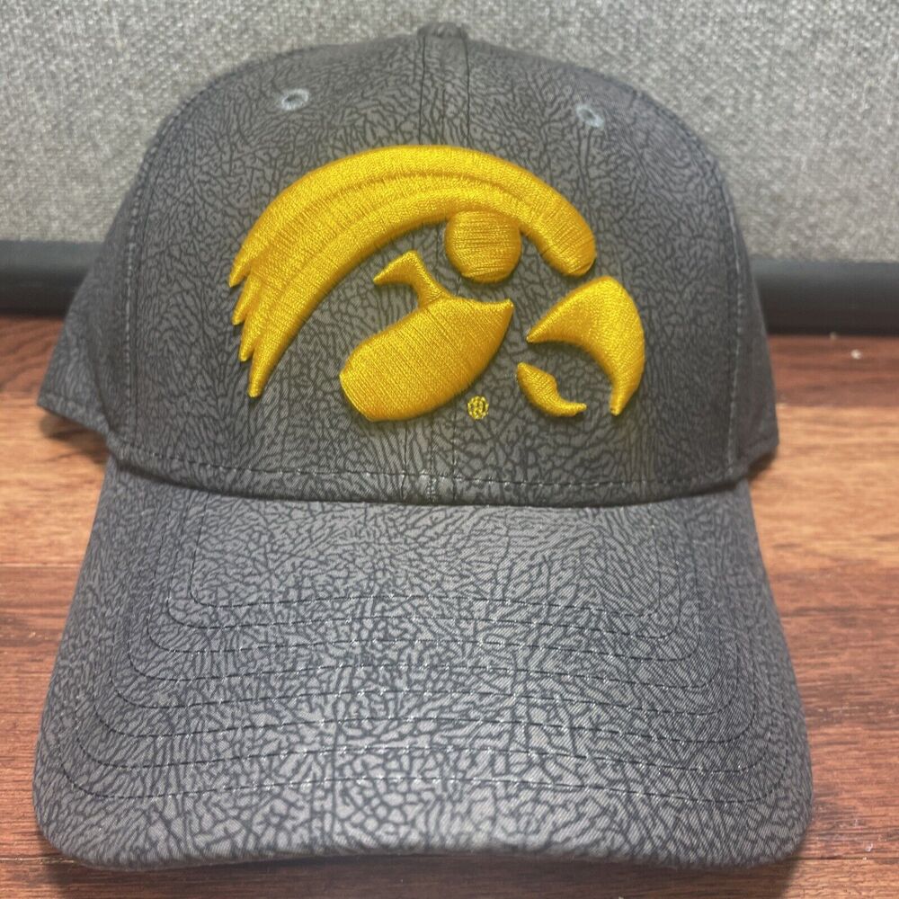 University of Iowa Hawkeyes The Game Strap Back Embroidered Logo Hat New